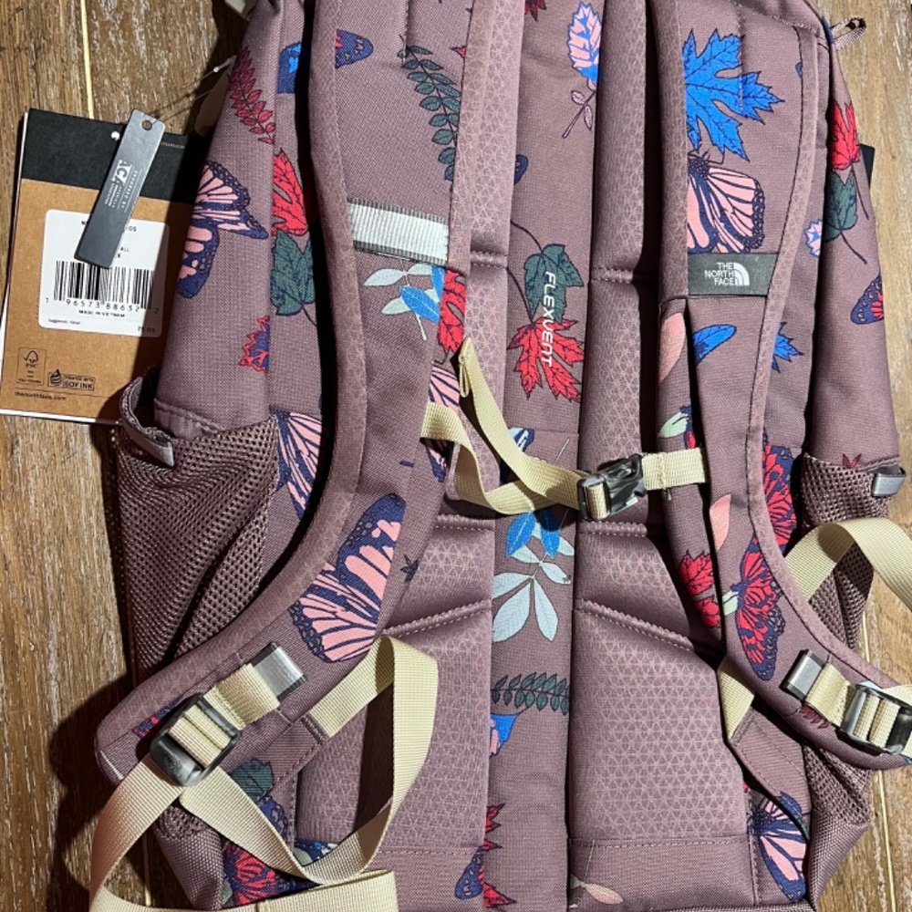 New With Tags- The North Face bookbag backpack - Picture 7 of 11